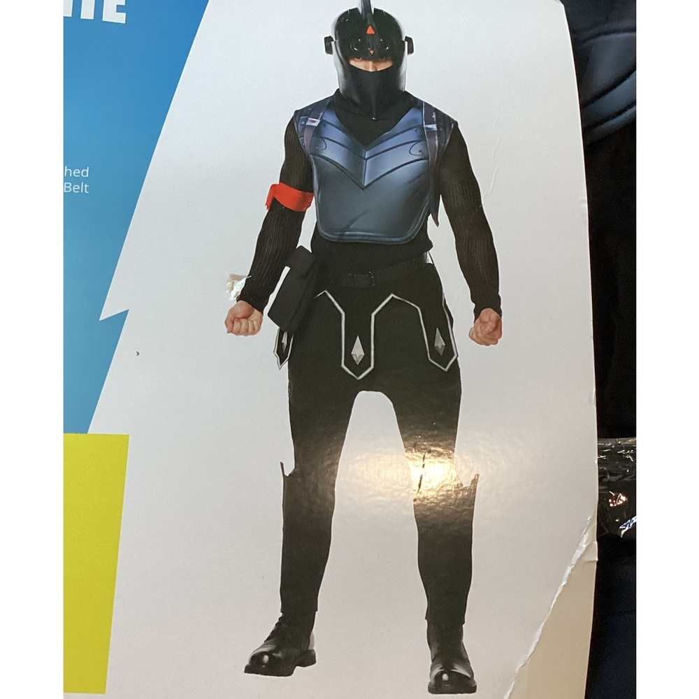 Fortnite Men’s Black Knight Costume, Padded shirt, helmet,bandana,belt pouch L